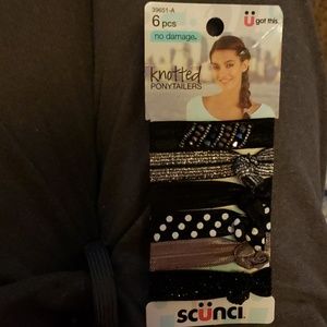 Scunci 6 knotted pony tailers new